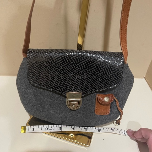 Vintage See By Chloe Mini Locking Crossbody With The Key - Picture 10 of 11